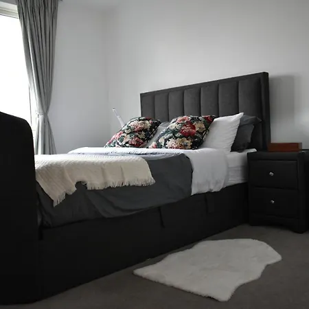 A Private En-Suite Bedroom In Bromley-By-Bow Londres Extérieur photo