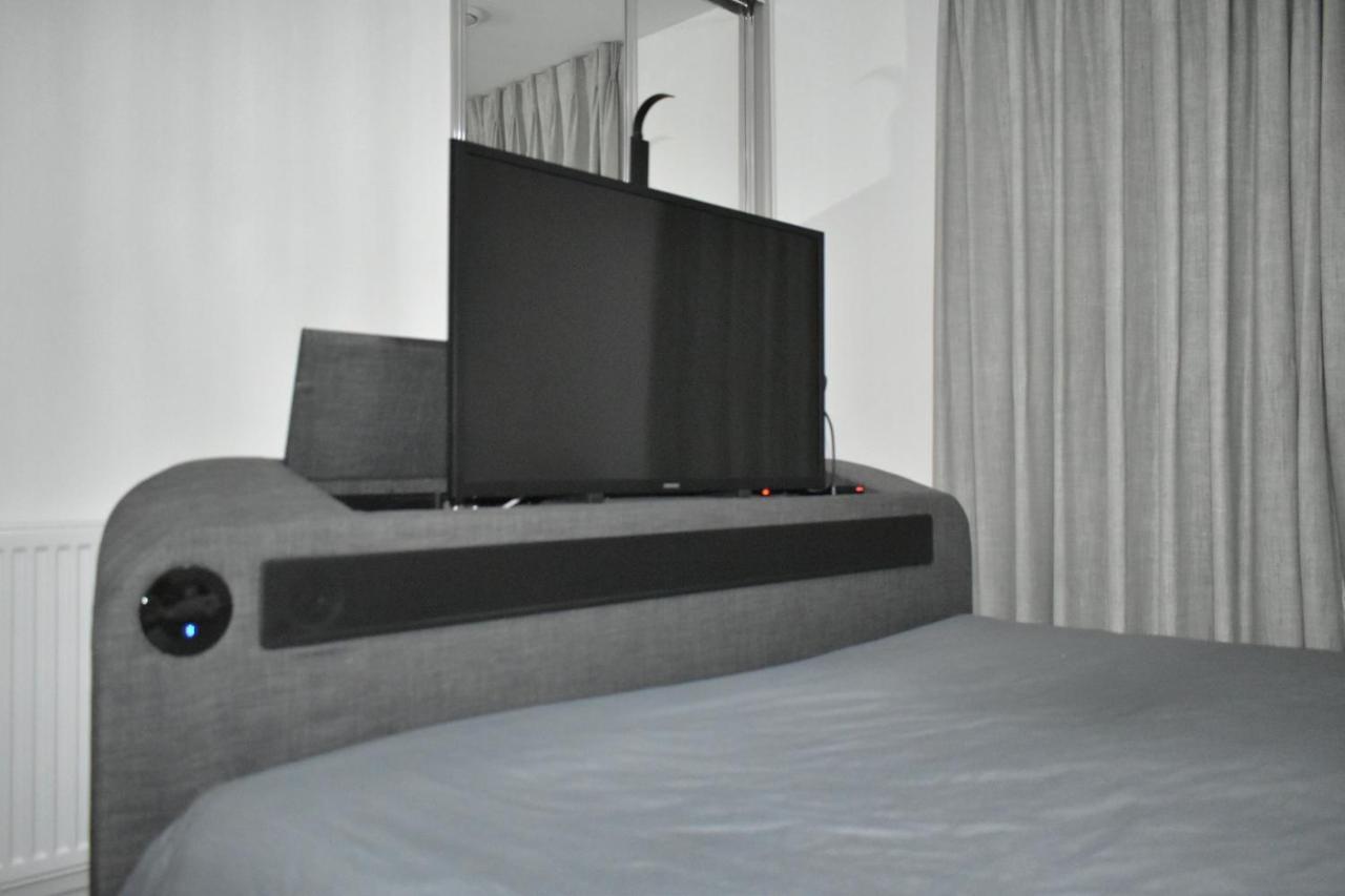 Homestay A Private En-suite Bedroom In Bromley-by-bow London