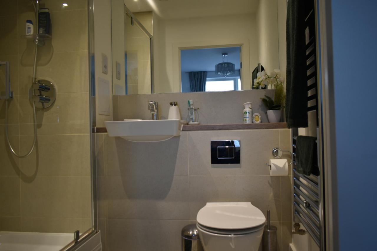 A Private En-suite Bedroom In Bromley-by-bow Homestay London